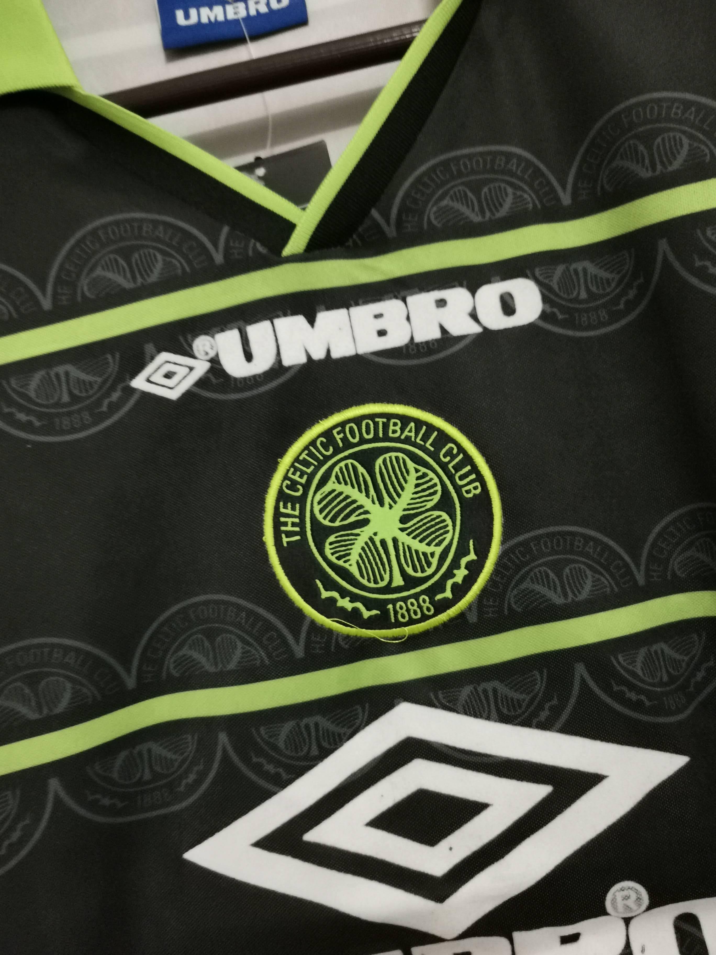 CELTIC AWAY 1998 LARSSON MAN (RETRO)