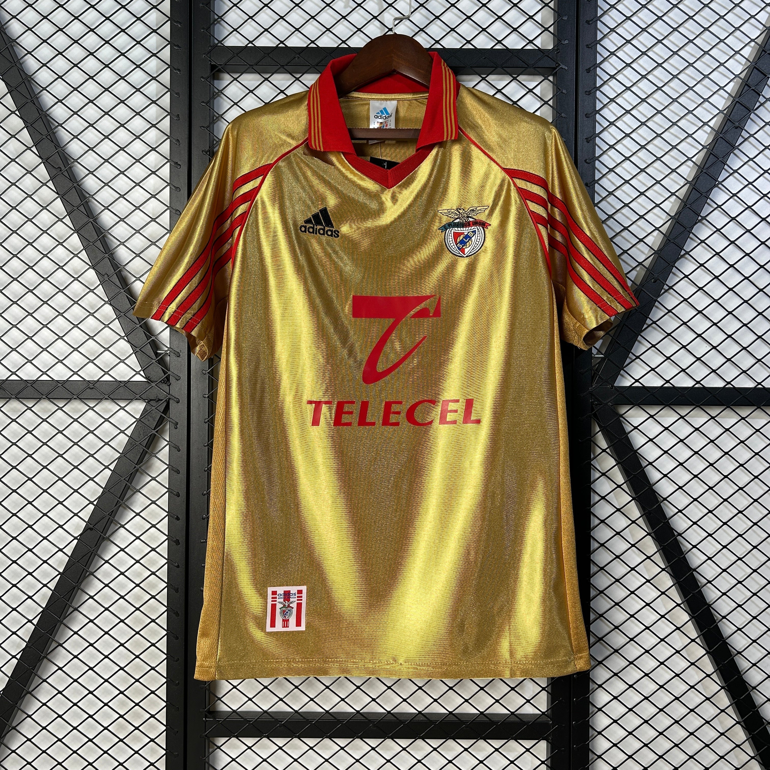 BENFICA II 98/99 MAN (RETRO)