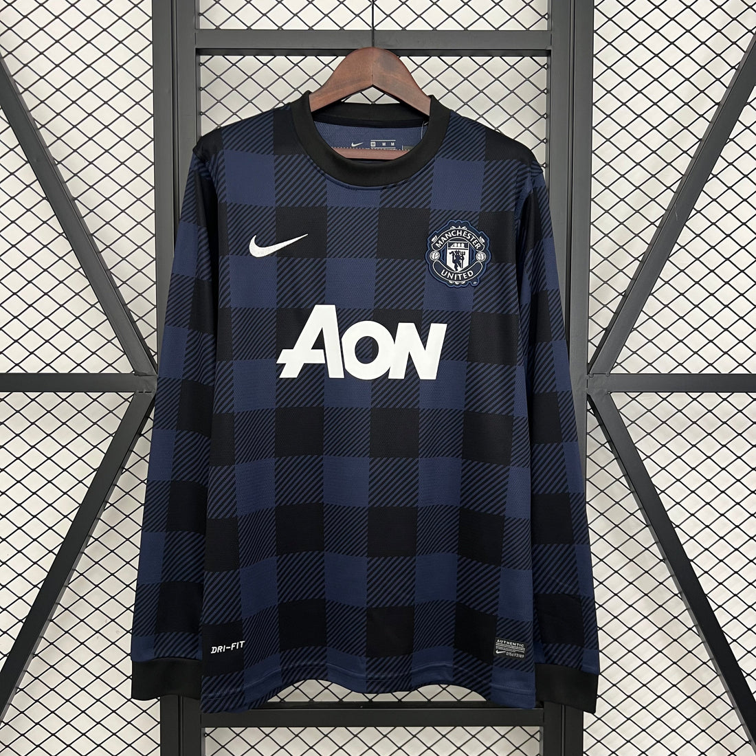 MANCHESTER UNITED III 13/14 MAN (RETRO) LONG SLEEVE