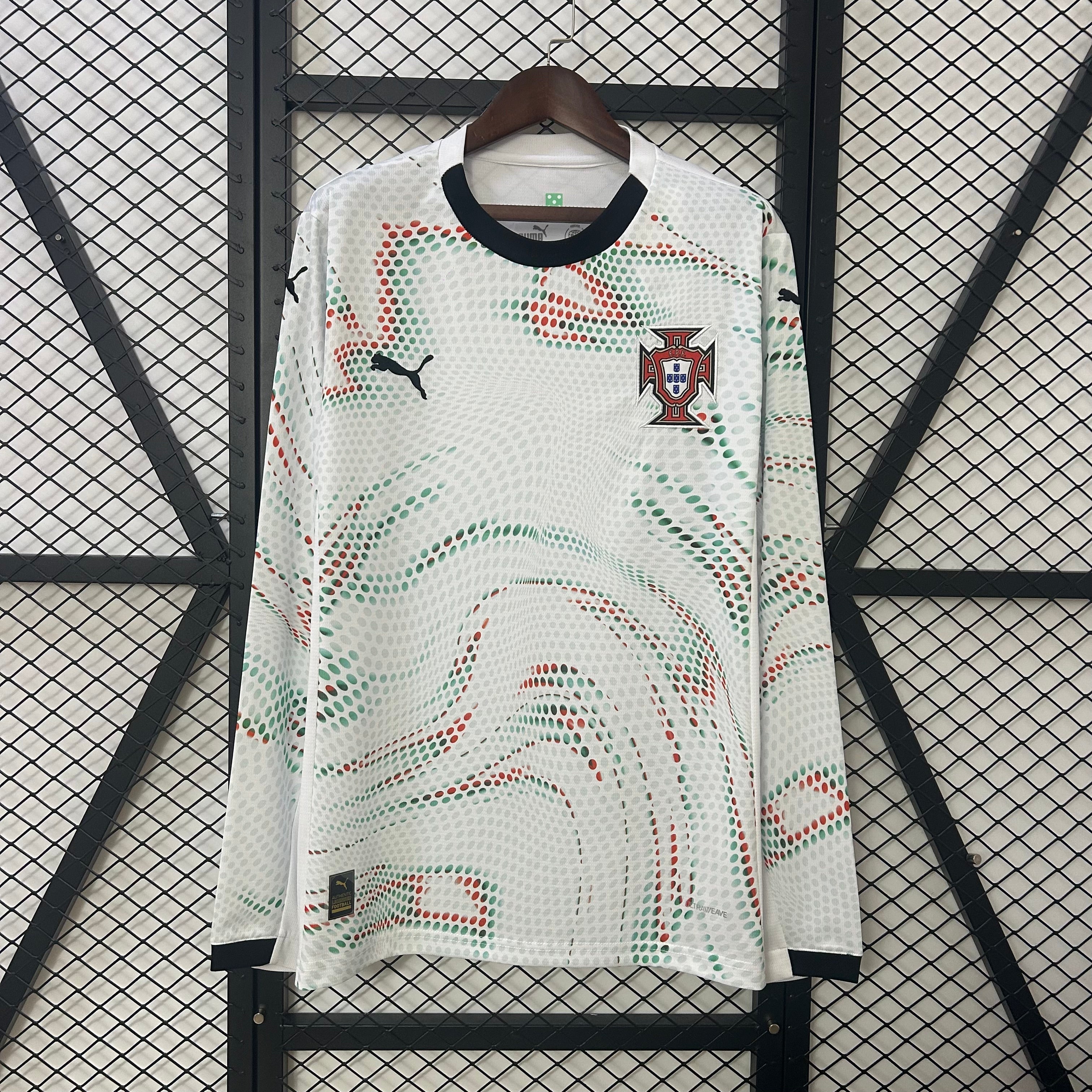 PORTUGAL II 2O25 MAN (LONG SLEEVE)