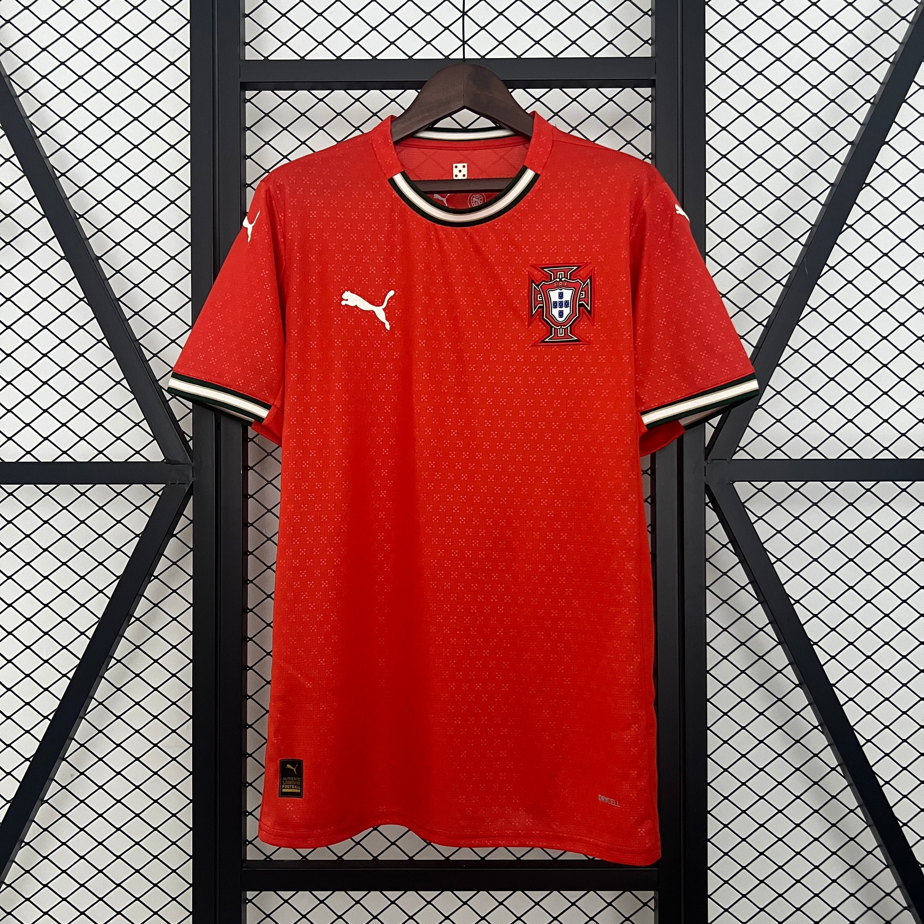 PORTUGAL I 2025 MAN