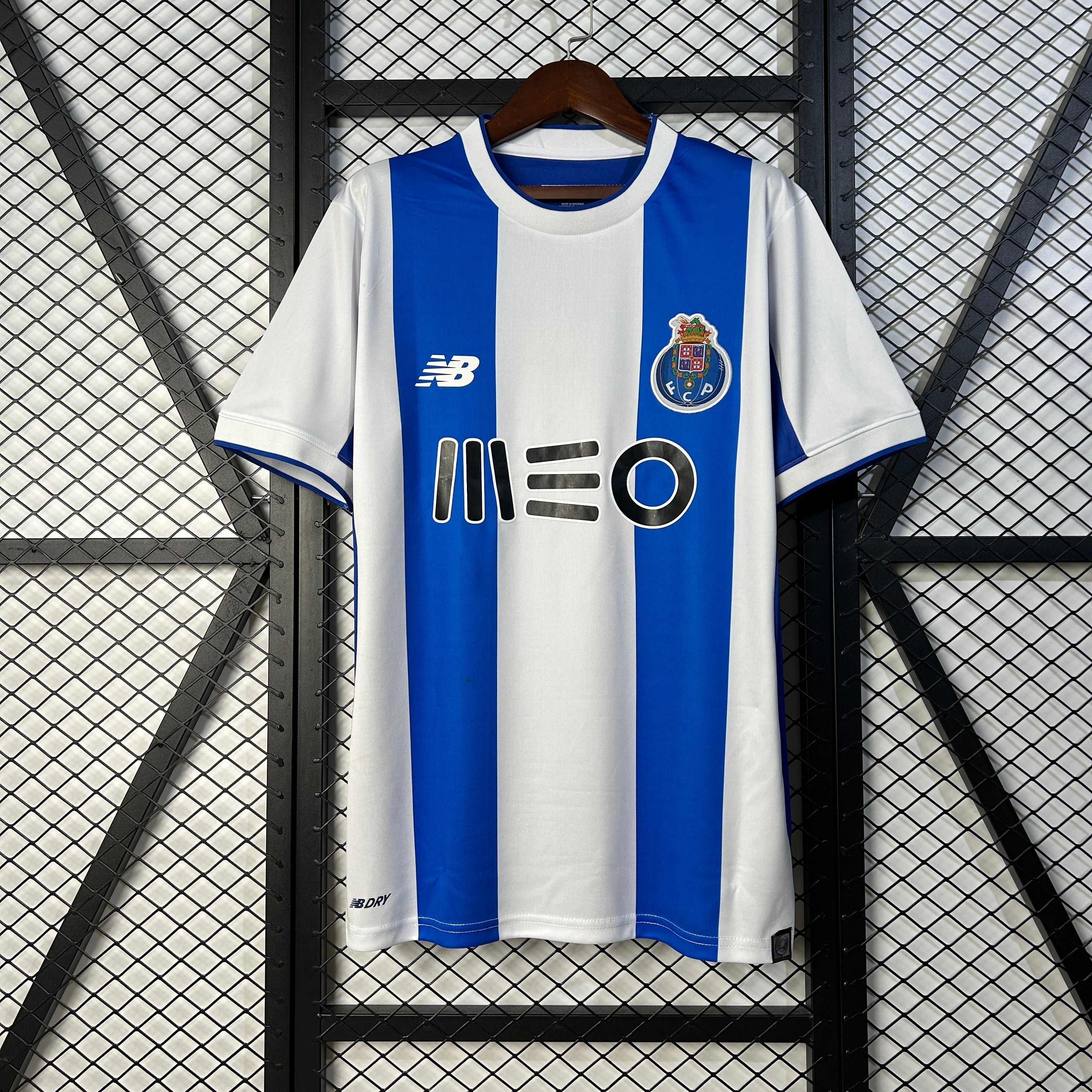 PORTO I 17/18 MAN (RETRO)