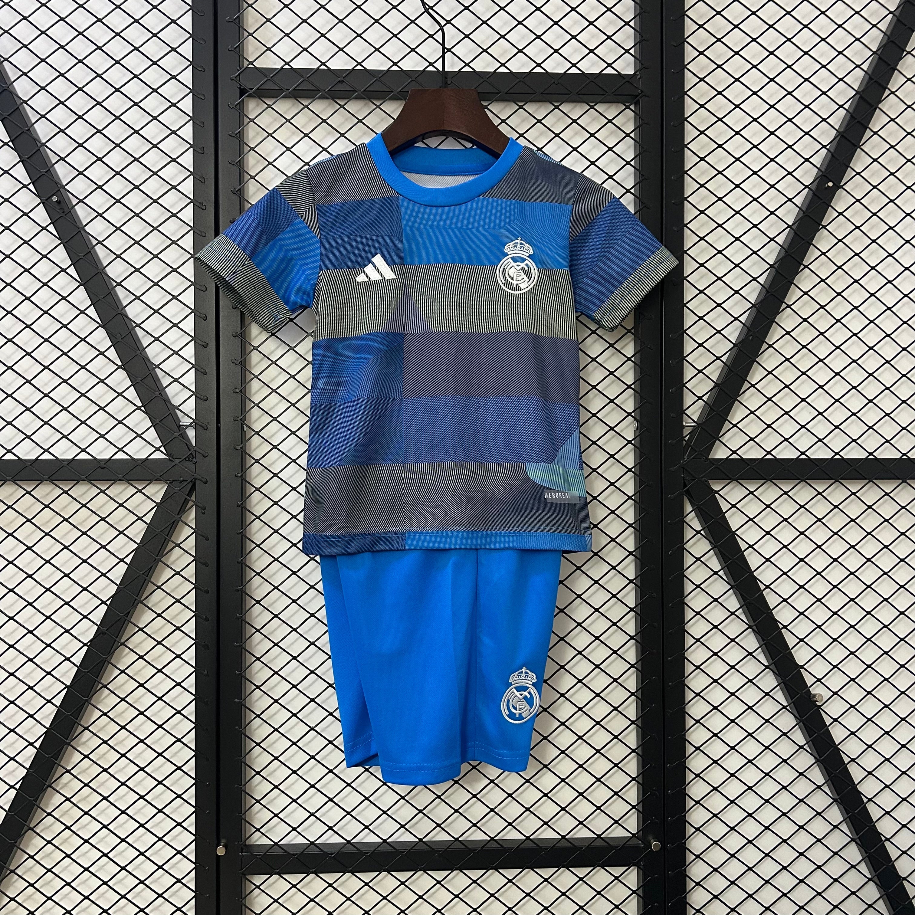 REAL MADRID TRAINING I 25/26 KID SET