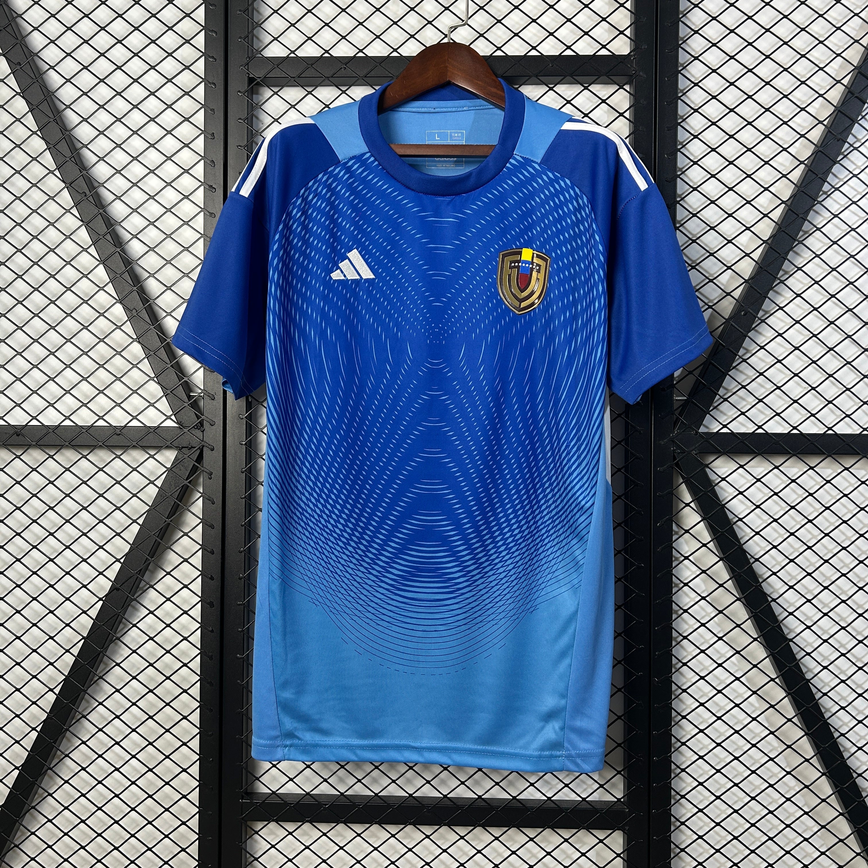 VENEZUELA GOALKEEPER I 2025 MAN