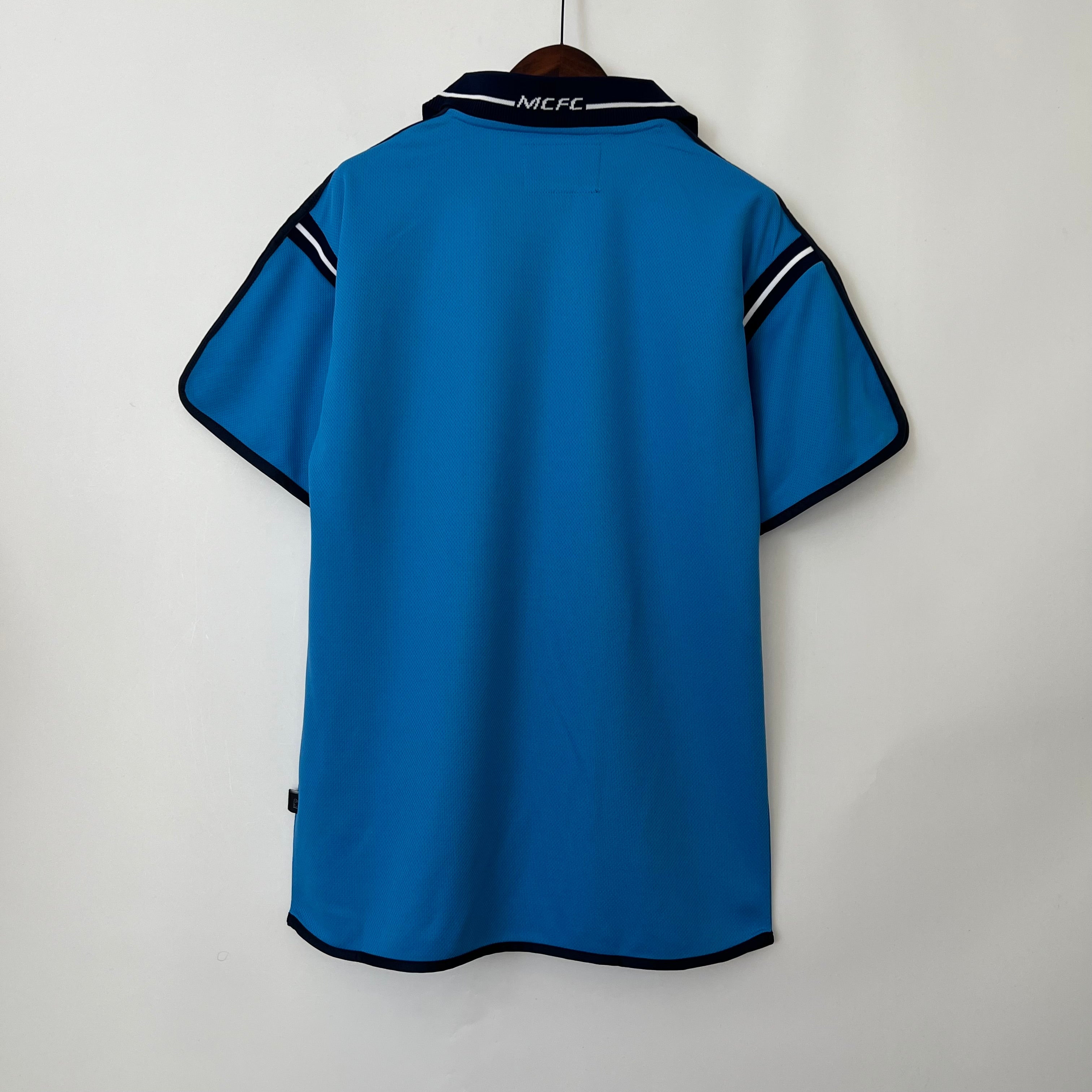 MANCHESTER CITY I 2001/02 MAN (RETRO)