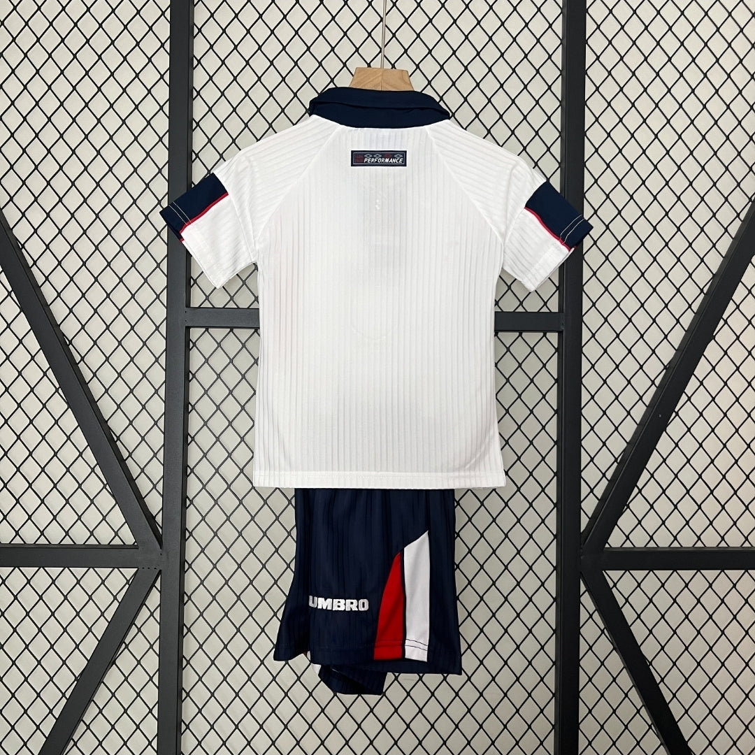 ENGLAND HOME 1998 CHILDREN SET MAN (RETRO)
