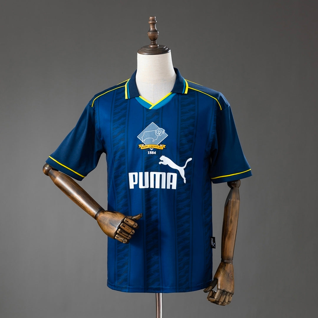 DERBY COUNTY AWAY 95/96 MAN