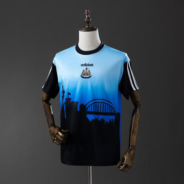 NEWCASTLE LIMITED EDITION 96/97 MAN (RETRO)